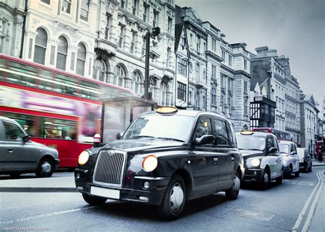 Uber: London black cab demo brings traffic chaos to city