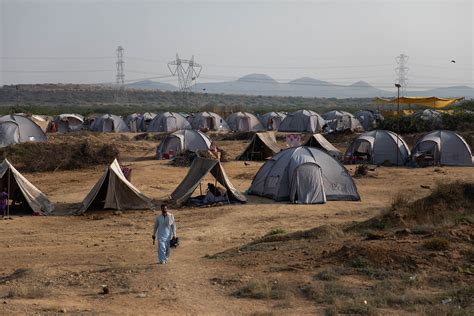 Pakistan's Climate Migrants Face Major Challenges