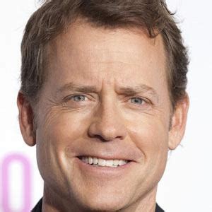 Greg Kinnear - Bio, Facts, Family | Famous Birthdays