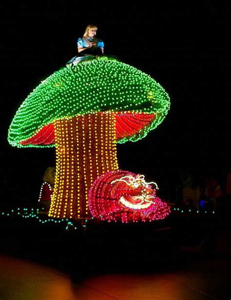 Disney - Disneys Electrical Parade - Alice in Wonderland | Disney ...