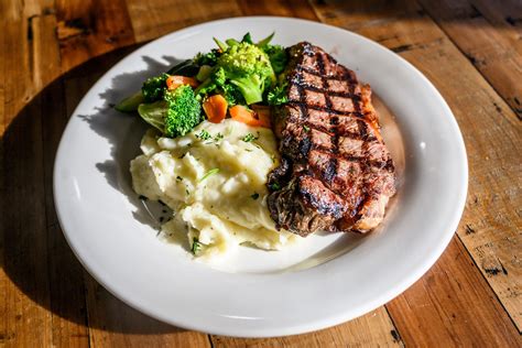 15 Best Steakhouse Chains in the US, Ranked | Taste of Home