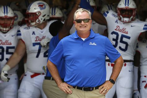 Don’t look now, but SMU football is undefeated and having fun again ...