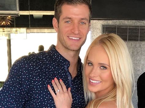 Tomi Lahren’s Dating Life — Who Is Her Husband?, Biography, Net Worth ...