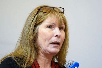 Clare Brown membuktikan yang dia adalah hantu raya – Malaysia Today