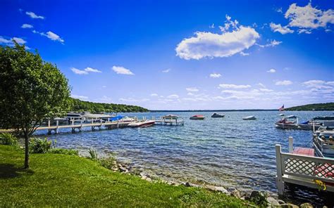 Lake Winnebago Vacation Rentals from $56 | HomeToGo