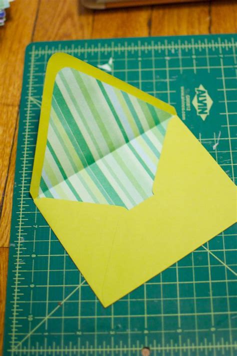 DIY: How to make your own lined envelopes | How to make an envelope, Diy envelope liners, Diy ...