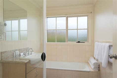 Country Club Villas Launceston, Launceston | 2022 Updated Prices, Deals