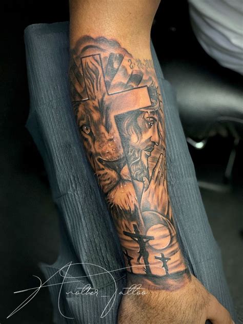 Lion Jesus Tattoo in 2021 | Jesus tattoo, Half sleeve tattoos for guys ...