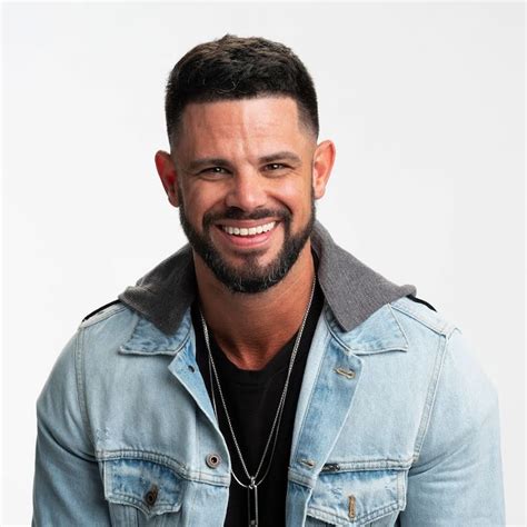 Steven Furtick (Pastor) Bio-Wiki, Wife, Kids, House, Net Worth & Tattoo