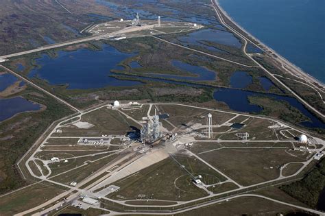Image - Kennedy Space Center Launch Complex 39.jpg | Constructed Worlds Wiki | FANDOM powered by ...