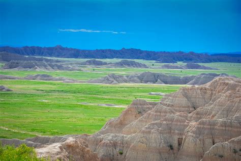 How to Enjoy the Badlands Scenic Drive in One Afternoon