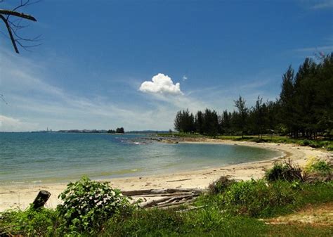 Tanjung Batu Beach, Bintulu - I Sarawak