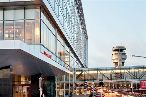 MONTREAL AIRPORT MARRIOTT IN-TERMINAL HOTEL - Updated 2021 Prices, Reviews, and Photos (Dorval ...