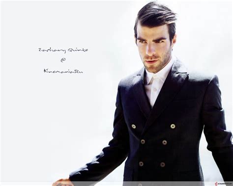 Zachary Quinto - Star Trek Cast Wallpaper (15543338) - Fanpop