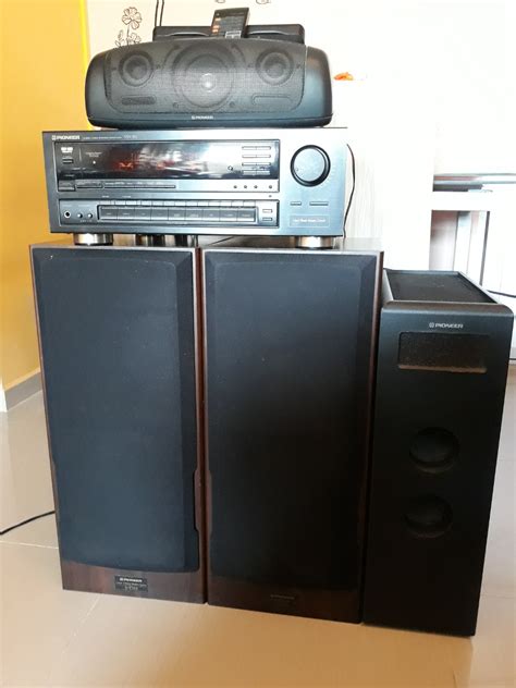 Selling preloved Pioneer amplifier, speakers & subwoofer, Audio ...