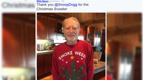 Snoop Dogg gives Willie Nelson ‘dope' Christmas sweater