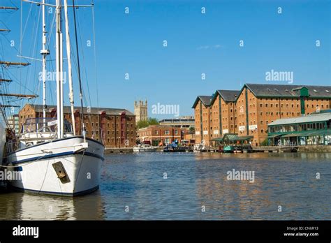 National Waterways Museum in the Docklands of Gloucester ...