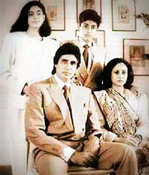 Amitabh Bachchan Family Pic : amitabh bachchan photos - photo 23 from ...