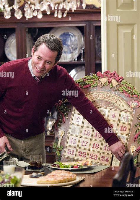 DECK THE HALLS (2006) MATTHEW BRODERICK DECK 001-02 Stock Photo - Alamy