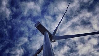 Stately Wind Turbine | A Gamesa Wind G97 2.0MW wind turbine … | Flickr