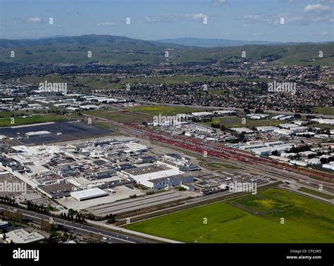 aerial photograph Tesla Factory, Fremont, Alameda County, California Stock Photo - Alamy