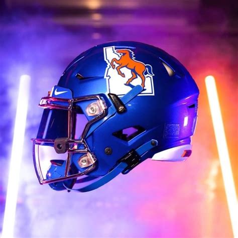 Boise State Throwback Helmet — UNISWAG