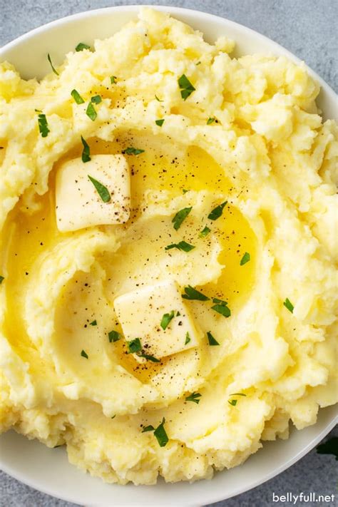 The BEST Homemade Mashed Potatoes! - Belly Full