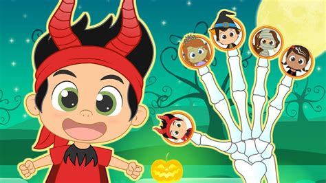 FINGER FAMILY 😈 Celebrate Halloween with Disney Junior | Children's Songs - YouTube