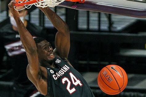 Gamecock men’s basketball roster sees shakeup - Garnet And Black Attack