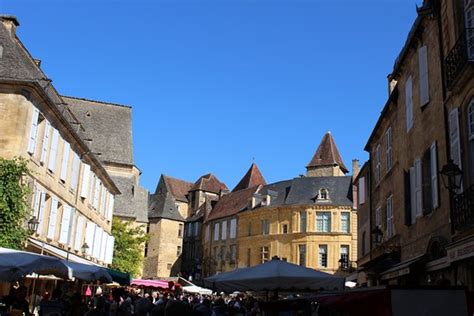 Don't Miss Market Day in Sarlat - Review of Sarlat Market, Sarlat-la-Canéda, France - Tripadvisor