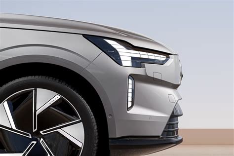 Volvo Presents Its Latest Flagship SUV With ‘Highest Standard Of Safety ...