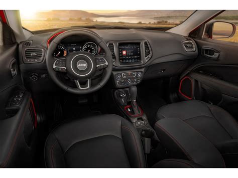 2020 Jeep Compass: 85 Interior Photos | U.S. News