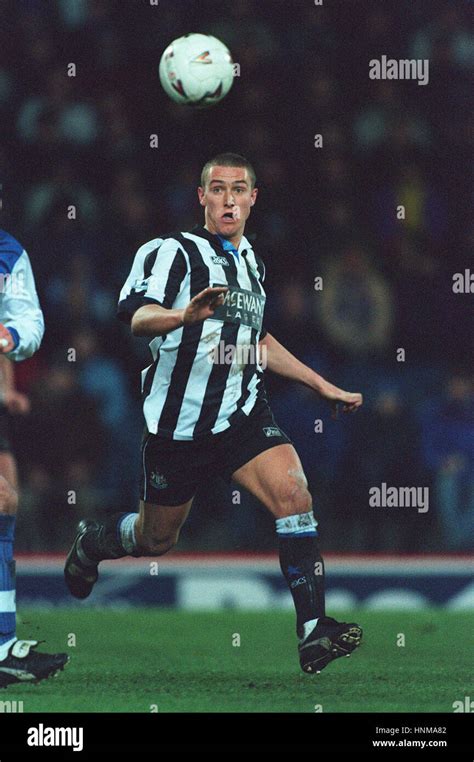 LEE CLARK NEWCASTLE UNITED FC 23 January 1995 Stock Photo - Alamy