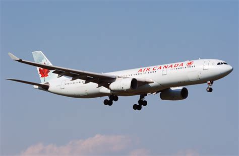 Airbus A330-300 Air Canada. Photos and description of the plane