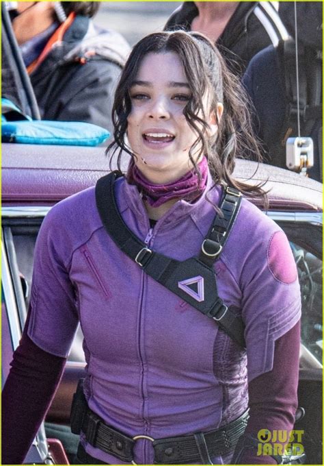 Hailee Steinfeld Takes Aim with Her Bow & Arrow on 'Hawkeye' Set: Photo ...