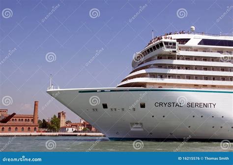 Crystal Serenity Luxury Cruise Ship Editorial Photo - Image of ride, venice: 16215576