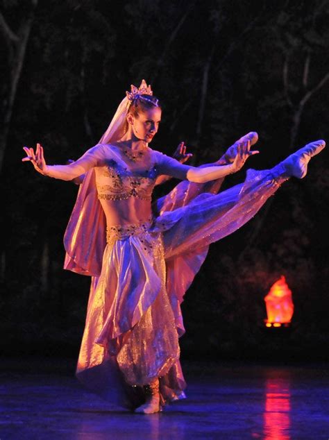 Laurretta Summerscales - ©Dave Morgan | Ballet performances, Ballet ...