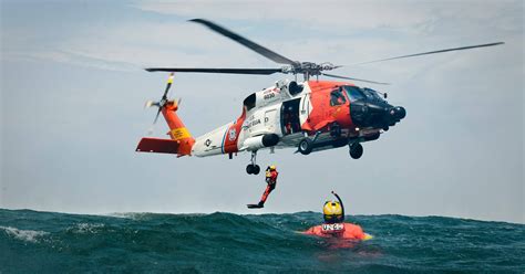 USCG encomenda 25 cascos de MH-60T » Força Aérea