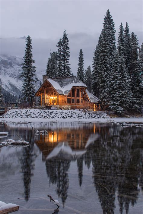 The snowy heaven - Emerald Lake, Canada- photo by Ian Keefe (@iankeefe) | Cabin|wooden house ...