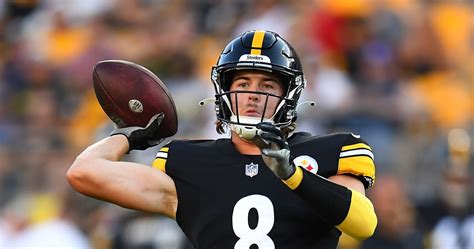 Steelers' Kenny Pickett Predicted to Win 2022 NFL Offensive ROY by NFL Execs | News, Scores ...