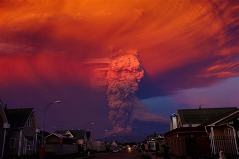 Calbuco Volcan: See the Eruption in Chile Paint the Sky | TIME