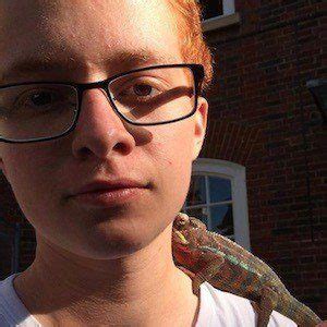 Cavetown - Age, Family, Bio | Famous Birthdays