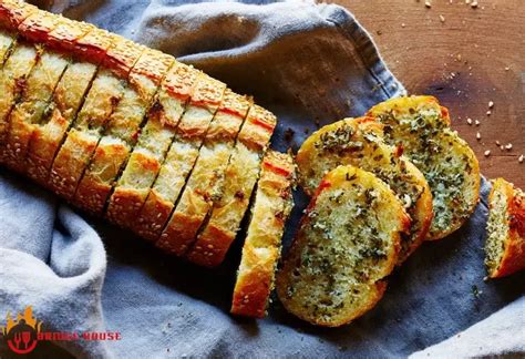 Garlic bread in toaster oven: Easy & Quick Recipe