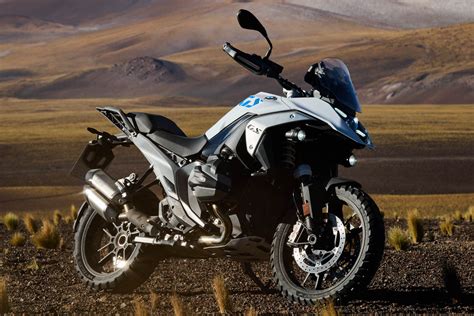 bmw-r-1300-gs-2023-22 - BikesRepublic.com