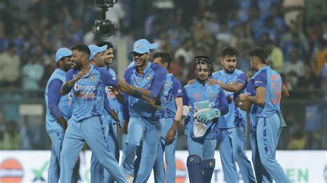 Ind Vs SL 2nd T20I Match HIGHLIGHTS: Axar Patel's heroics in vain; Sri ...