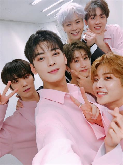 ASTRO 아스트로 on Twitter | Astro, Astro kpop, Astro boy