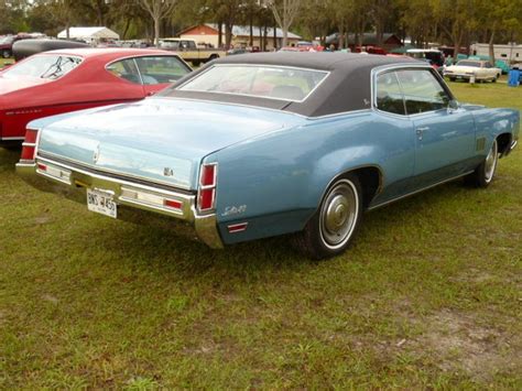 1970 Oldsmobile Delta 88 - Information and photos - MOMENTcar