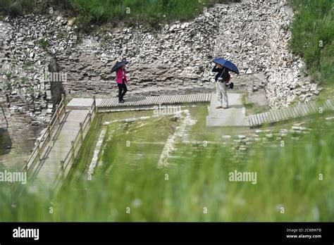 Shangdu ruins hi-res stock photography and images - Alamy