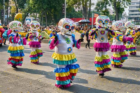 How to Celebrate Day of the Dead in Mexico