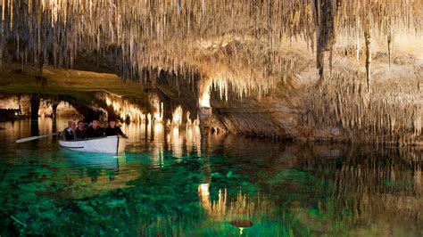 Visita de medio día a las Cuevas del Drach - Tour2b